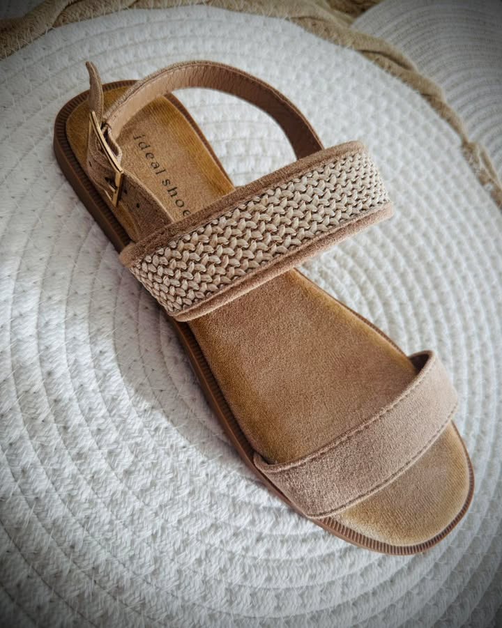 Armelle & CO